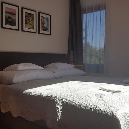 Kakukk Vendeghaz Hotel การ์ดอนนี ภายนอก รูปภาพ
